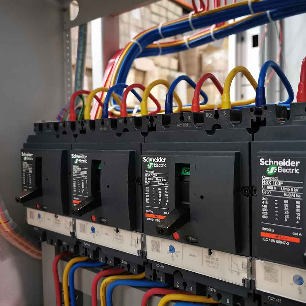 Switchgears MCCB servegas doha qatar Switchgears MCCB servegas doha qatar